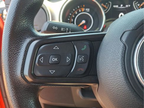 Used 2020 Jeep Wrangler Sport AWD/4WD image 18