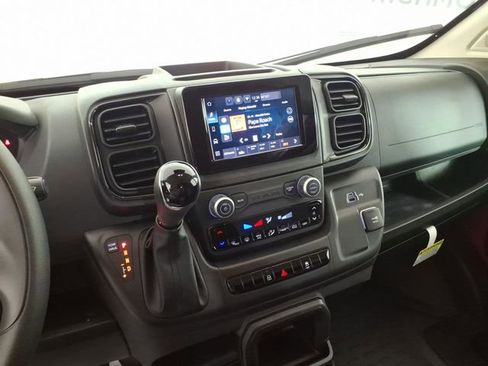 Used 2025 RAM ProMaster 2500 w/ Convenience Group FWD image 25