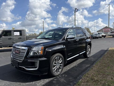 Used 2017 GMC Terrain Denali image 3