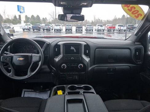 Used 2024 Chevrolet Silverado 2500 W/T image 17