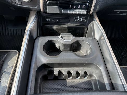 Used 2019 RAM 1500 Laramie AWD/4WD image 25
