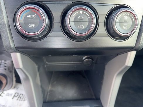 Used 2015 Subaru Forester 2.5i Limited image 25