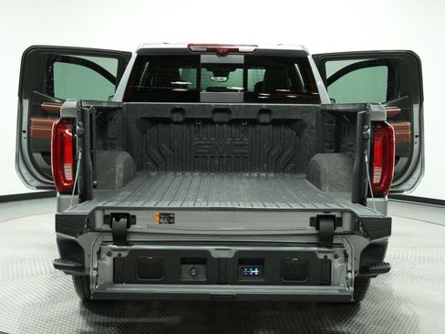 Certified 2025 GMC Sierra 1500 Denali Ultimate AWD/4WD image 18