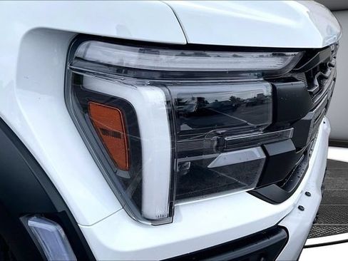 Used 2025 Ford F150 Raptor AWD/4WD image 33