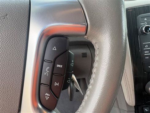 Used 2017 Chevrolet Traverse LT AWD/4WD image 13