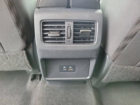 Used 2021 Nissan Rogue SV FWD image 17