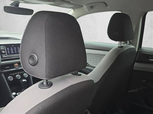 Certified 2023 Volkswagen Taos S FWD image 17