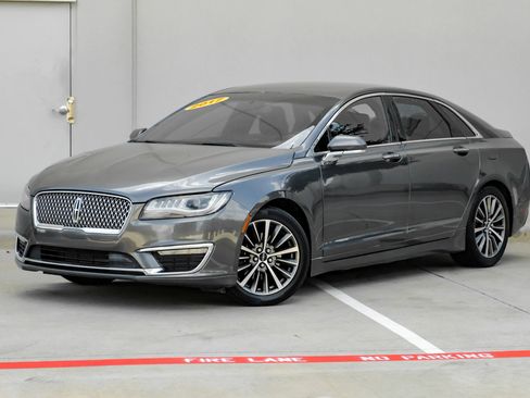 Used 2017 Lincoln MKZ Premiere FWD image 6