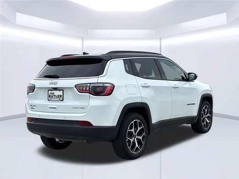 Used 2025 Jeep Compass Limited AWD/4WD image 7