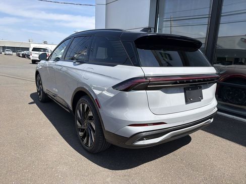 New 2026 Lincoln Nautilus Reserve w/ Jet Appearance Package image 2