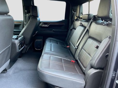 Used 2023 Chevrolet Silverado 1500 High Country AWD/4WD image 25
