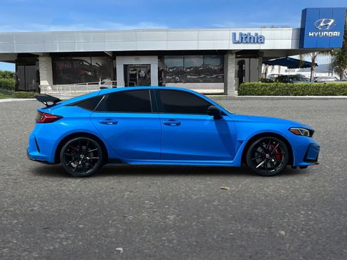 Used 2025 Honda Civic Type R image 9