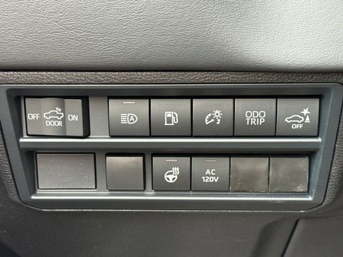 New 2026 Toyota Tundra Platinum AWD/4WD image 28