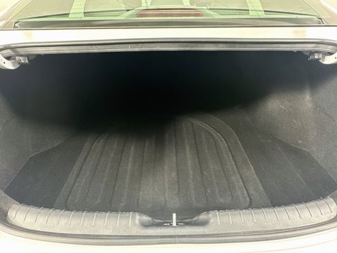 Used 2025 Hyundai Elantra SEL FWD image 29