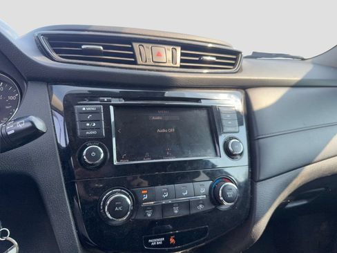 Used 2020 Nissan Rogue S w/ Special Edition Package AWD/4WD image 8