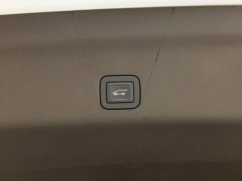 Used 2026 Cadillac Escalade Luxury w/ Touring Package image 69