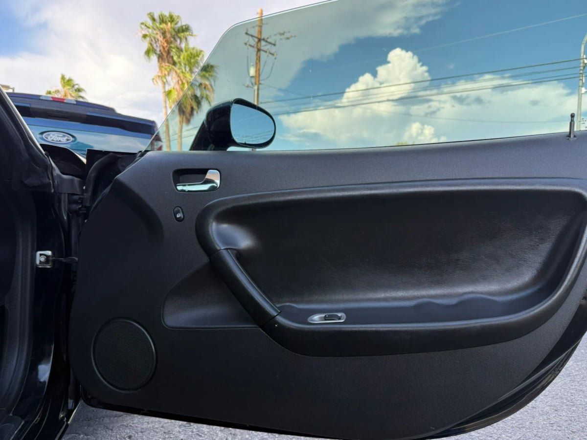 Used 2007 Pontiac Solstice GXP w/ Premium Package RWD image 33