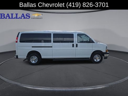 Used 2024 Chevrolet Express 3500 LT w/ LT Preferred Equipment Group image 9