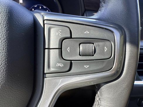 Used 2022 Chevrolet Suburban LT w/ LT Signature Plus Package AWD/4WD image 20