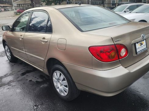 Used 2004 Toyota Corolla CE image 3