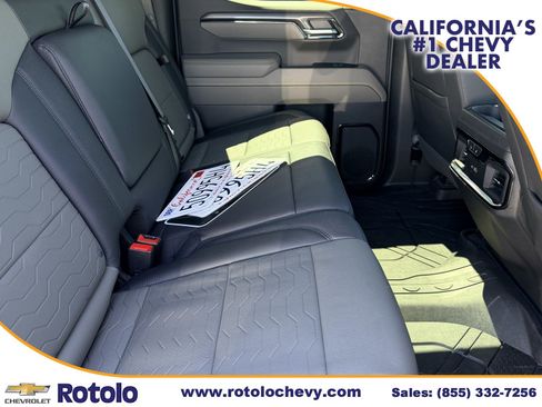 Used 2026 Chevrolet Silverado 1500 ZR2 w/ Dark Appearance Package AWD/4WD image 10