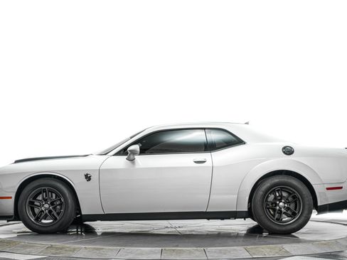 Used 2023 Dodge Challenger SRT Hellcat Redeye RWD image 6