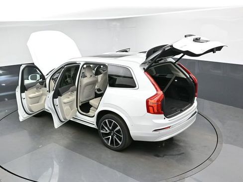 Used 2023 Volvo XC90 B6 Plus w/ Protection Package Premier AWD/4WD image 52