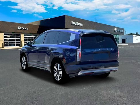 New 2026 Hyundai Ioniq 9 SEL image 5