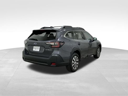 Used 2024 Subaru Outback Premium image 4
