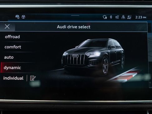 Used 2023 Audi Q7 3.0T Premium image 29