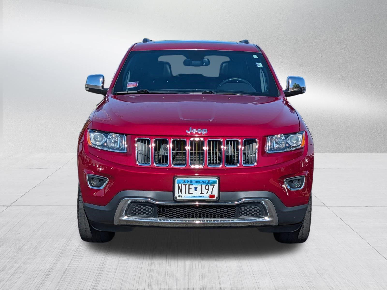 Used 2014 Jeep Grand Cherokee Limited w/ Trailer Tow Group IV AWD/4WD image 2