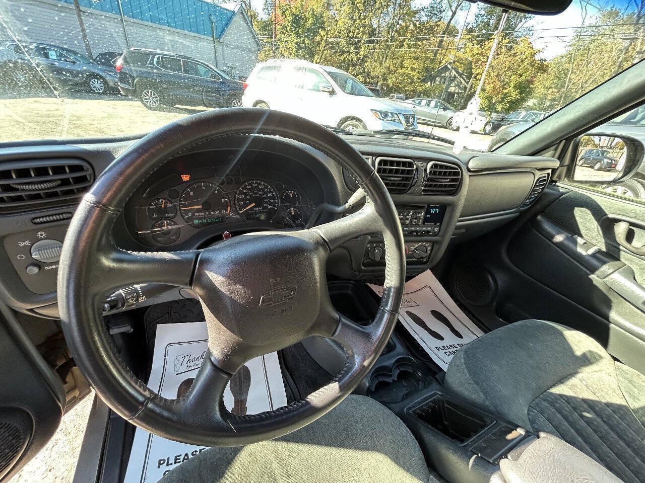 Used 2002 Chevrolet S10 Pickup LS w/ LS Preferred Equipment Group RWD image 5