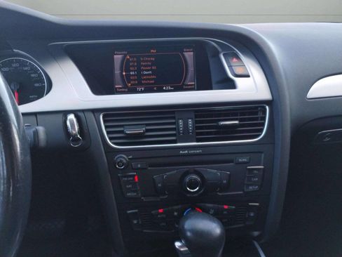 Used 2010 Audi A4 2.0T Premium image 30