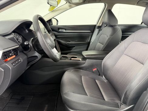 Used 2022 Nissan Altima 2.5 SV FWD image 10