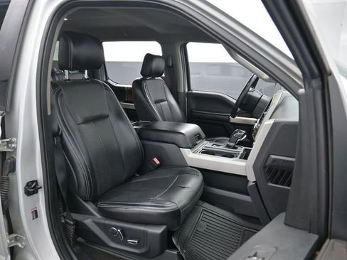 Used 2018 Ford F150 Lariat image 27