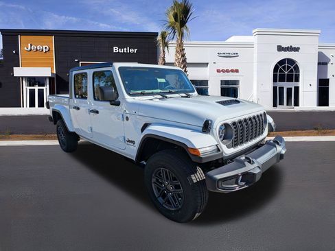 New 2026 Jeep Gladiator Sport image 8