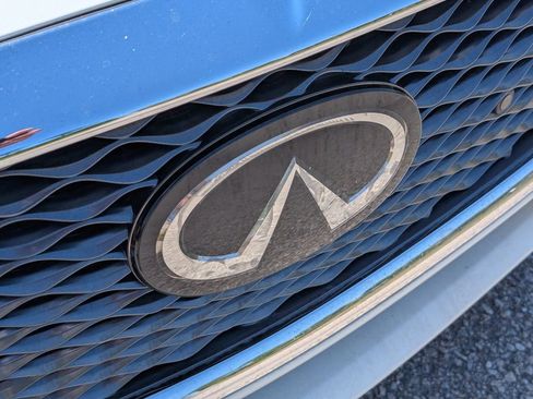 Used 2022 INFINITI Q60 3.0t Luxe w/ Essential Package RWD image 9