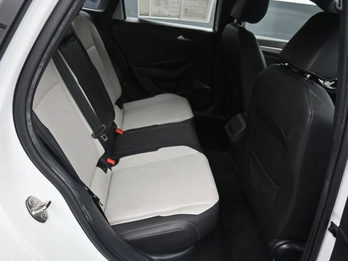 Used 2020 Volkswagen Jetta R-Line w/ R-Line Cold Weather Package FWD image 23