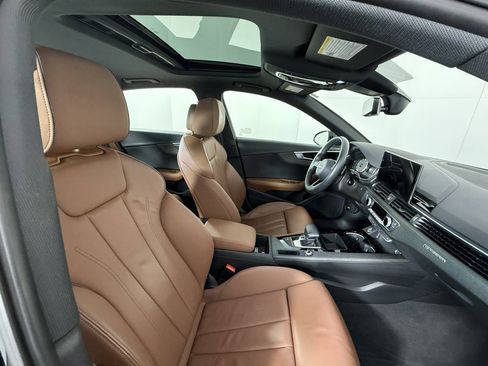 Used 2023 Audi A4 2.0T Premium w/ Convenience Package image 13