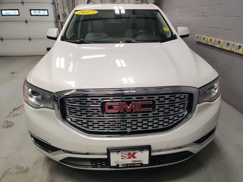 Used 2017 GMC Acadia Denali w/ Technology Package AWD/4WD image 6