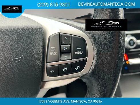 Used 2023 Ford Explorer Limited w/ Equipment Group 301A image 18