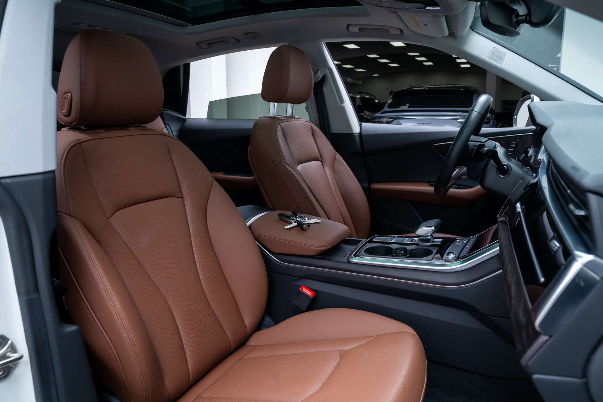 Used 2022 Audi Q8 Premium Plus AWD/4WD image 25