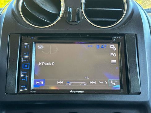 Used 2015 Jeep Patriot Latitude image 18