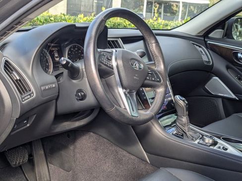 Used 2018 INFINITI Q50 Luxe w/ Sensory Package (Luxe) image 2