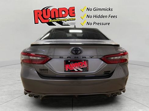 Used 2023 Toyota Camry XSE image 4