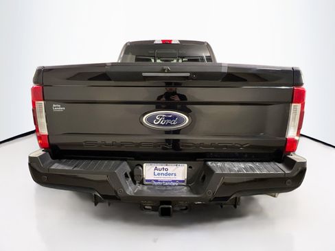 Used 2019 Ford F250 Lariat w/ Lariat Ultimate Package image 6