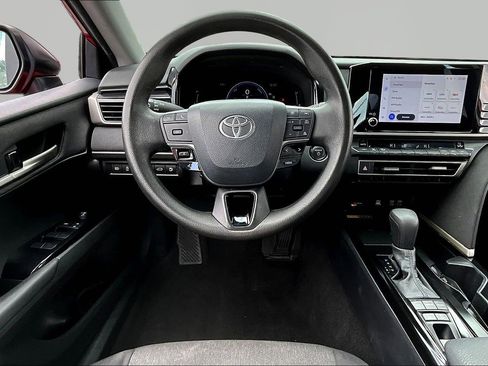 Used 2025 Toyota Camry LE FWD image 8