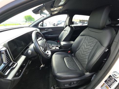 Used 2025 Kia Sportage X-Line AWD/4WD image 3