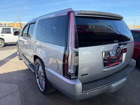 Used 2012 Cadillac Escalade ESV Luxury image 14