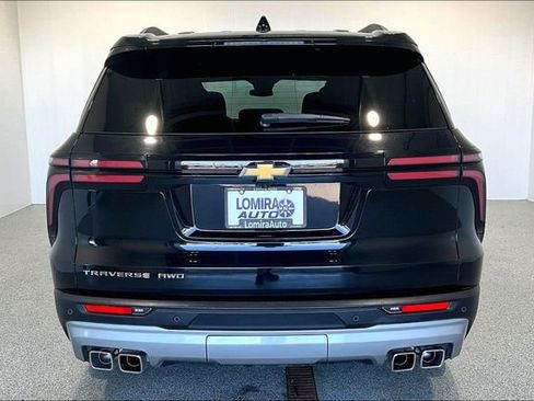 Used 2025 Chevrolet Traverse LT AWD/4WD image 6